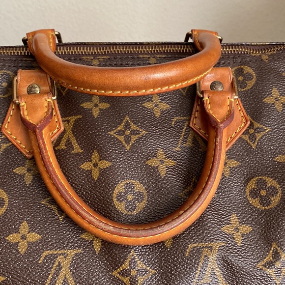 Authentic Louis Vuitton Speedy 30 Vintage Monogram LV bag satchel - Picture 14 of 15